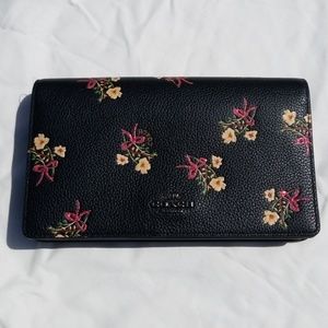 Coach floral bow Crossbody purse/clutch
